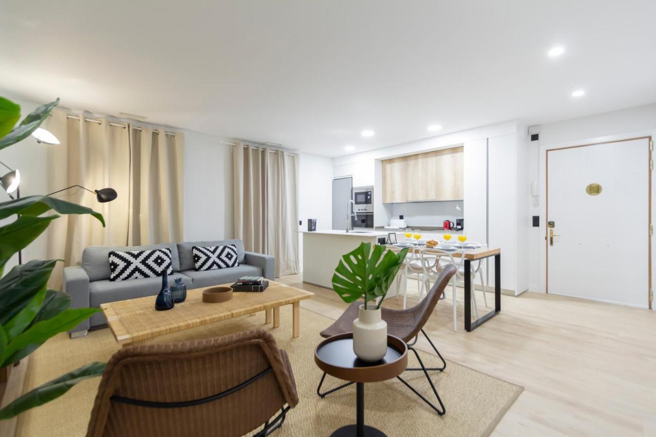 Dobohomes - Ibiza Madrid Kültér fotó